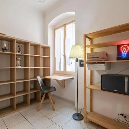 Tutto A 2 Passi, Nel Pieno Centro Apartamento